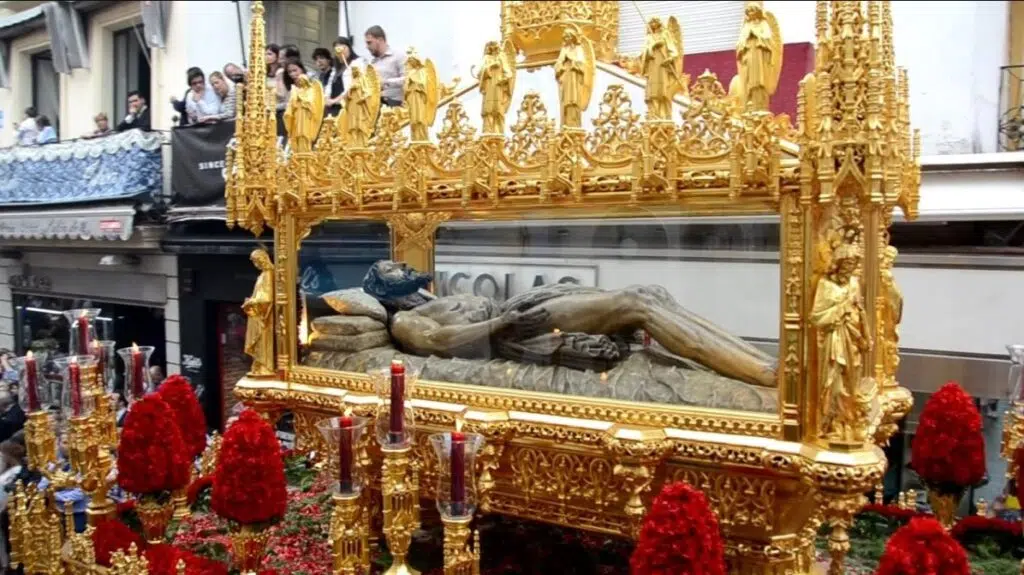 Cristo Yacente de El Santo Entierro Sevilla