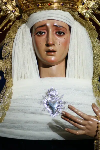 Imagen de la Virgen de Montserrat de la Hermandad de Montserrat