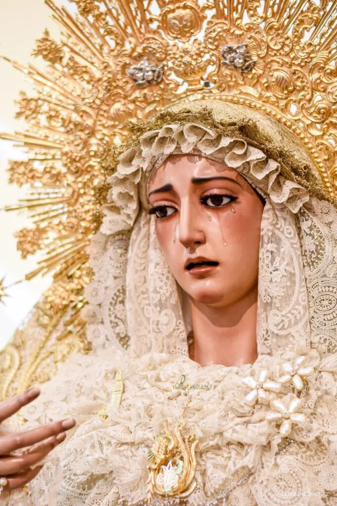 Imagen de la Virgen del Rosario de La Milagrosa