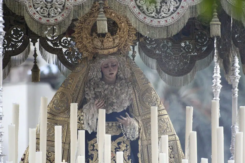 Virgen de la Angustia de Los Estudiantes Sevilla