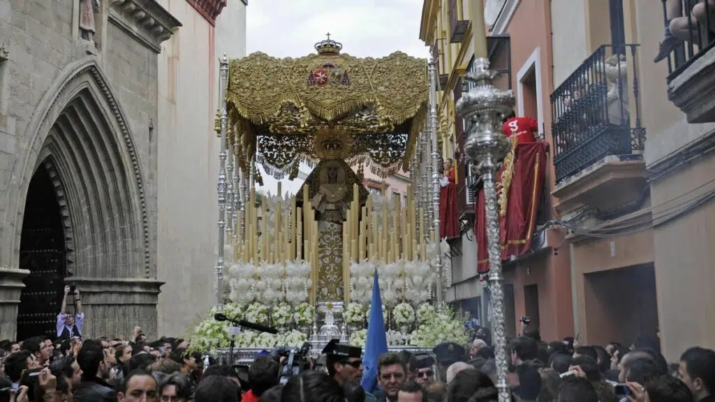 Virgen de los Desamparados de San Esteban Sevilla