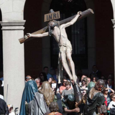 Paso de La Elevación de la Cruz de la Cofradía de Jesús Nazareno de Zamora