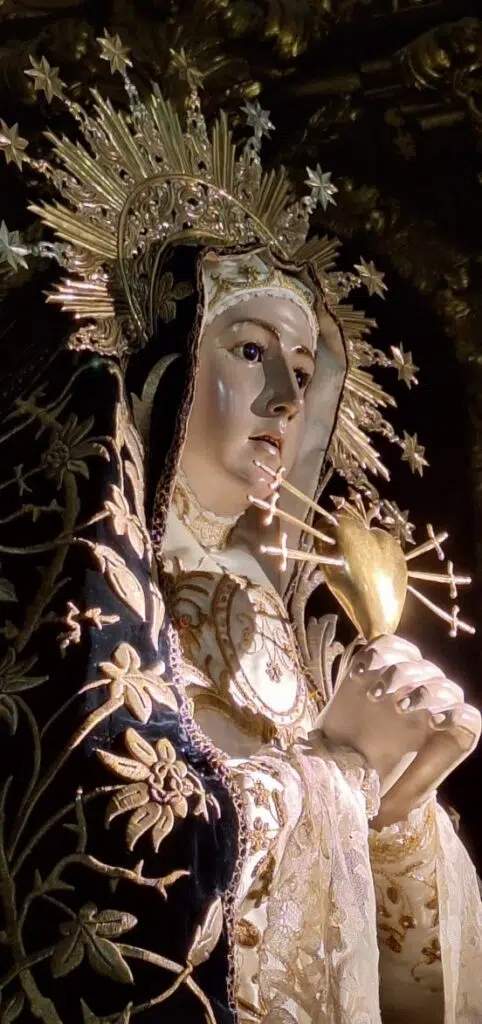 Santisima Virgen de la Soledad El Santo Sepulcro