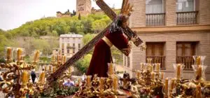 Nuevos recorridos y horarios en la Semana Santa de Granada 2025